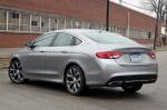 Chrysler 200 2015 года